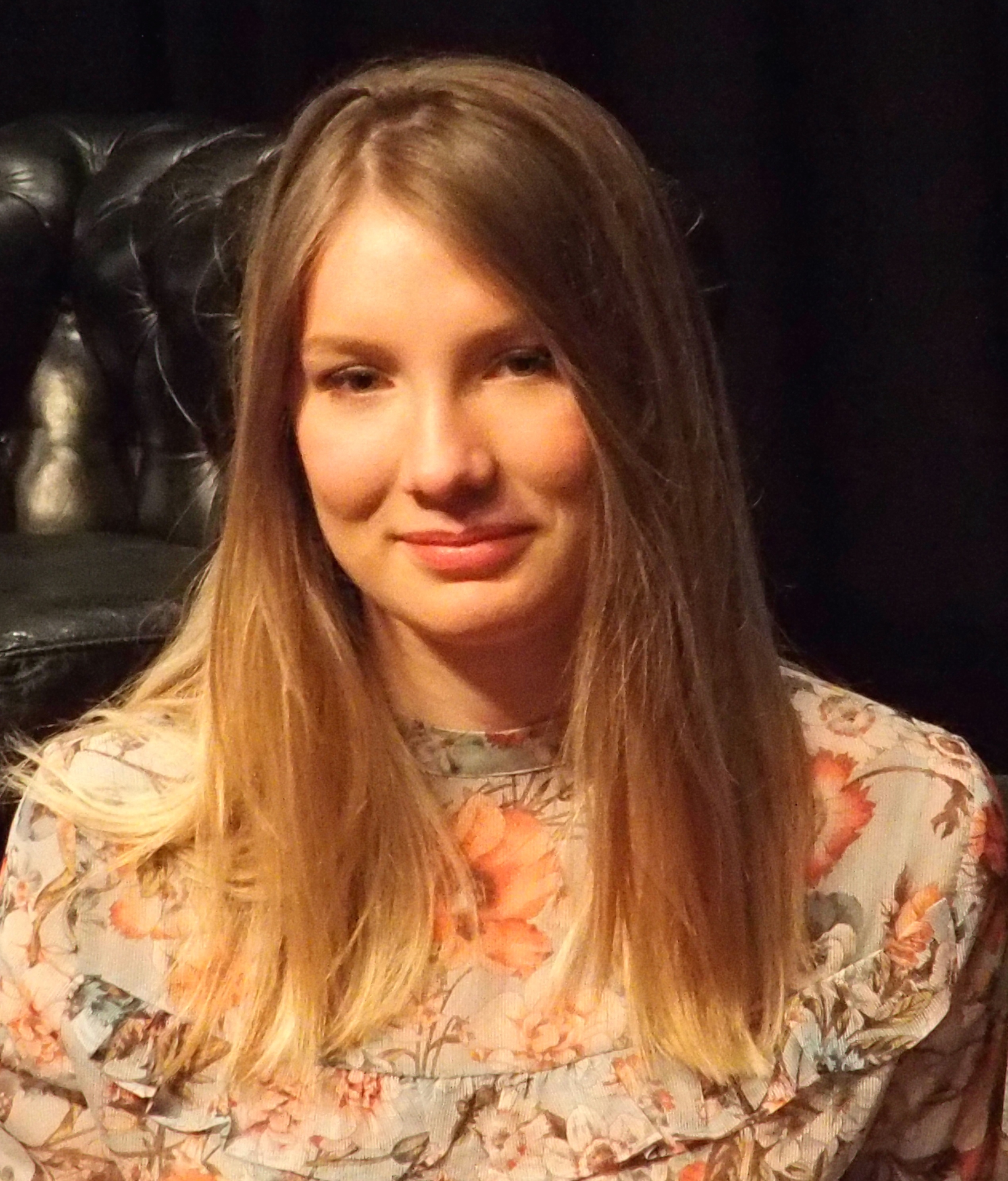 OLYMPUS DIGITAL CAMERA